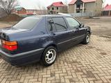 Volkswagen Vento 1992 года за 1 200 000 тг. в Уральск – фото 4