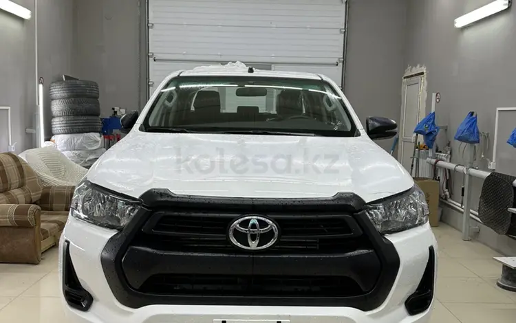 Toyota Hilux 2023 года за 21 000 000 тг. в Атырау