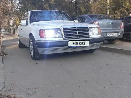 Mercedes-Benz E 230 1990 года за 1 700 000 тг. в Алматы – фото 11