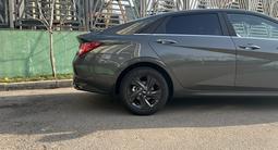 Hyundai Elantra 2023 года за 11 999 999 тг. в Алматы – фото 4
