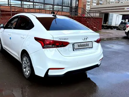Hyundai Accent 2019 годаүшін7 250 000 тг. в Караганда – фото 2