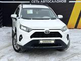 Toyota RAV4 2019 года за 13 800 000 тг. в Атырау – фото 3