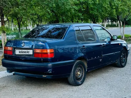 Volkswagen Vento 1992 года за 700 000 тг. в Сатпаев – фото 4