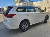 Mitsubishi Outlander 2022 года за 11 800 000 тг. в Актау