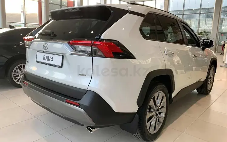 Toyota RAV4 2023 годаүшін21 500 000 тг. в Актобе