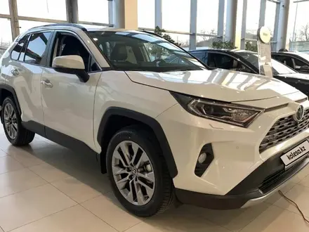 Toyota RAV4 2023 года за 21 500 000 тг. в Актобе – фото 2