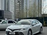 Toyota Camry 2018 года за 15 500 000 тг. в Шымкент
