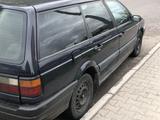 Volkswagen Passat 1993 годаүшін1 180 000 тг. в Астана – фото 2
