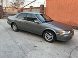 Toyota Camry 2000 года за 3 800 000 тг. в Жаркент – фото 2