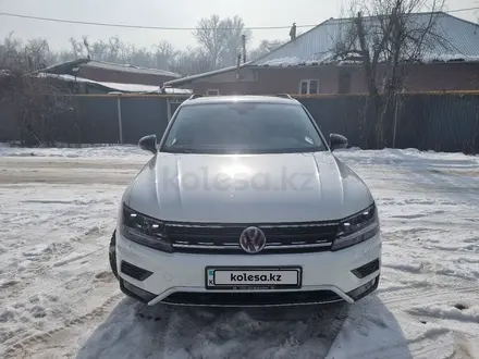 Volkswagen Tiguan 2020 года за 14 500 000 тг. в Алматы – фото 2