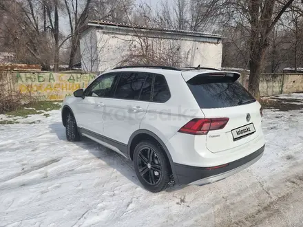 Volkswagen Tiguan 2020 года за 14 500 000 тг. в Алматы – фото 4