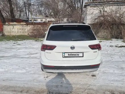 Volkswagen Tiguan 2020 года за 14 500 000 тг. в Алматы – фото 5