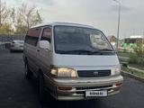 Toyota Hiace 1995 года за 2 350 000 тг. в Алматы