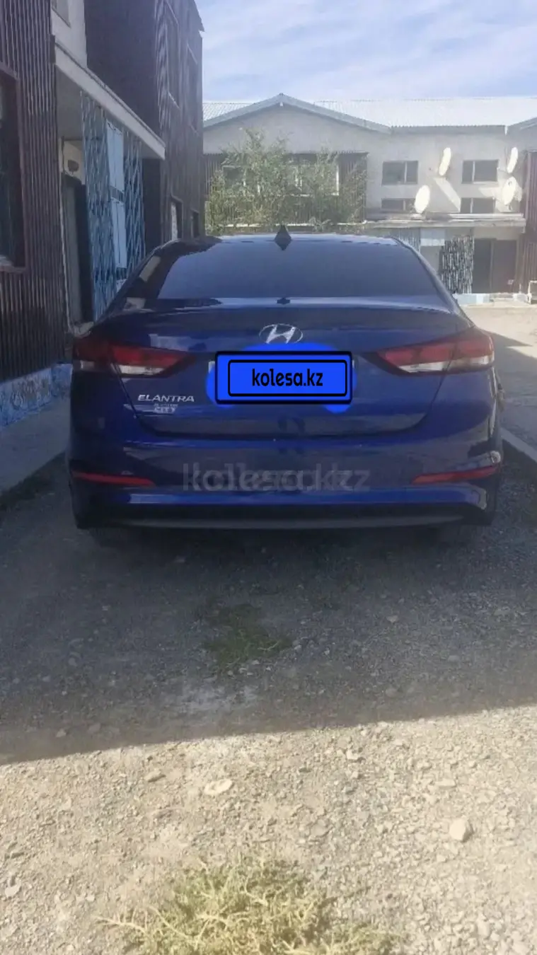 Hyundai Elantra, 2016