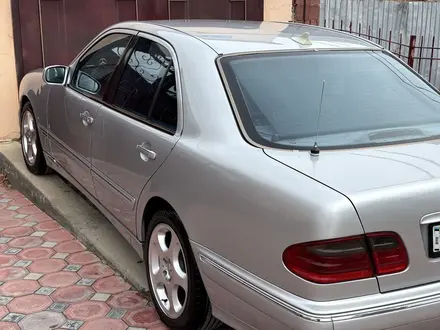 Mercedes-Benz E 280 1999 года за 3 500 000 тг. в Шымкент – фото 29