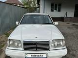 Mercedes-Benz E 280 1993 года за 1 350 000 тг. в Алматы