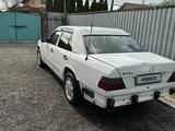 Mercedes-Benz E 280 1993 года за 1 350 000 тг. в Алматы – фото 4