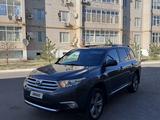 Toyota Highlander 2012 года за 9 000 000 тг. в Атырау – фото 2