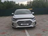 Hyundai Elantra 2018 годаүшін8 300 000 тг. в Алматы