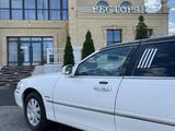 Lincoln Town Car 2002 года за 2 300 000 тг. в Алматы – фото 5