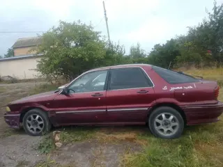 Mitsubishi Galant