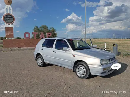 Volkswagen Golf 1993 года за 950 000 тг. в Кордай – фото 3