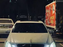 Mercedes-Benz E-Class, 2011