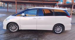 Toyota Estima 2010 годаfor7 200 000 тг. в Актобе