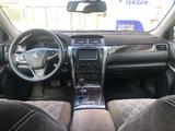 Toyota Camry 2015 годаүшін10 200 000 тг. в Атырау – фото 4