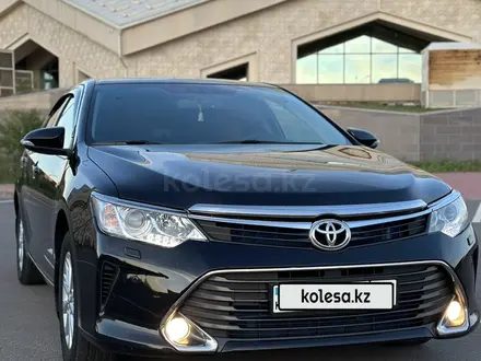 Toyota Camry 2015 года за 10 650 000 тг. в Астана