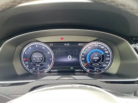 Volkswagen Passat 2015 года за 8 765 432 тг. в Алматы – фото 12