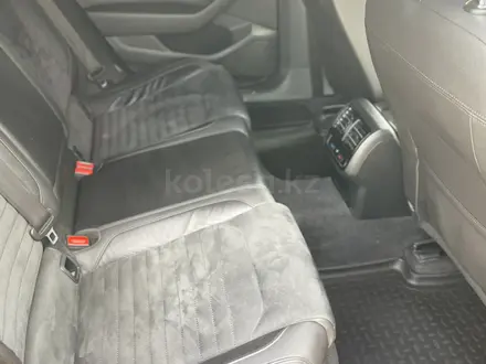 Volkswagen Passat 2015 года за 8 765 432 тг. в Алматы – фото 22