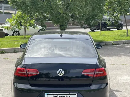 Volkswagen Passat 2015 года за 8 765 432 тг. в Алматы – фото 8