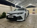 Toyota Camry 2023 года за 19 000 000 тг. в Шымкент
