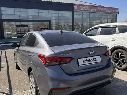 Hyundai Accent 2019 года за 7 400 000 тг. в Павлодар – фото 2