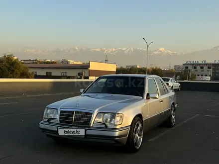 Mercedes-Benz E 320 1995 года за 5 500 000 тг. в Алматы – фото 2