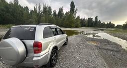 Toyota RAV4 2001 года за 6 000 000 тг. в Семей – фото 2