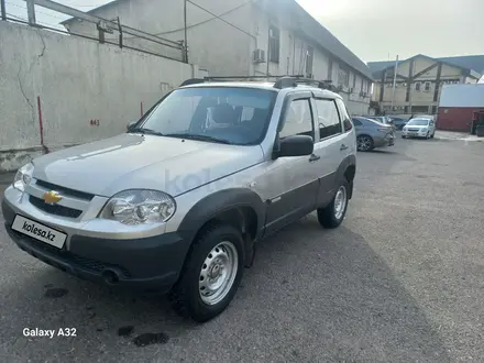 Chevrolet Niva 2013 года за 3 700 000 тг. в Шымкент – фото 9