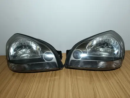 Фары передние Hyundai Tucson JM 04-10г Фара левая правая Оригинал за 70 000 тг. в Караганда