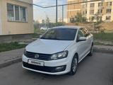 Volkswagen Polo 2019 года за 6 200 000 тг. в Алматы – фото 2