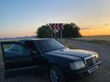 Mercedes-Benz E 230 1992 года за 850 000 тг. в Бауыржана Момышулы