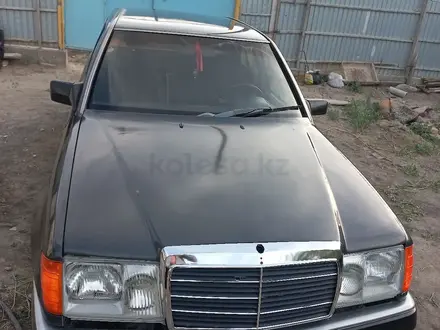 Mercedes-Benz E 260 1992 года за 400 000 тг. в Кызылорда