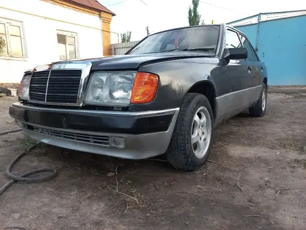Mercedes-Benz E 260 1992 года за 400 000 тг. в Кызылорда – фото 3