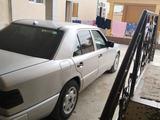 Mercedes-Benz E 230 1987 года за 850 000 тг. в Сарыагаш – фото 3