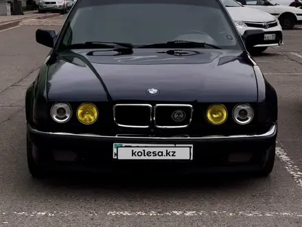 BMW 735 1993 года за 3 800 000 тг. в Алматы