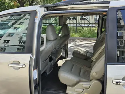 Toyota Sienna 2016 года за 13 000 000 тг. в Алматы – фото 9