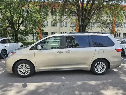 Toyota Sienna 2016 года за 13 000 000 тг. в Алматы – фото 2