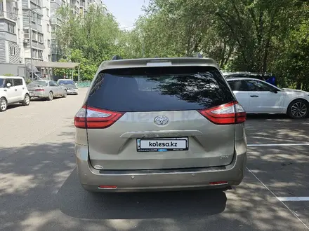 Toyota Sienna 2016 года за 13 000 000 тг. в Алматы – фото 4