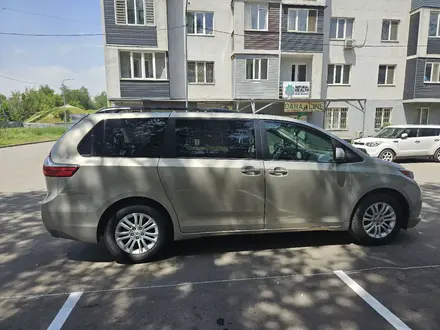 Toyota Sienna 2016 года за 13 000 000 тг. в Алматы – фото 3