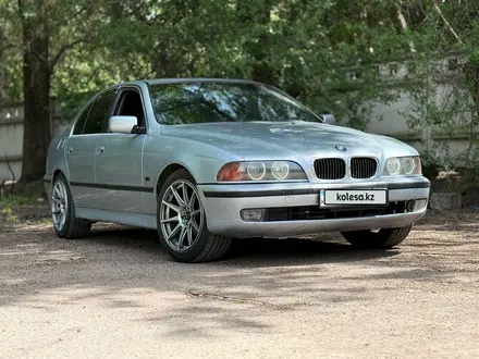 BMW 528 1998 года за 2 900 000 тг. в Алматы – фото 5